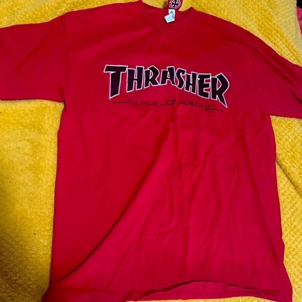 Rare Candy Red !!! Thrasher / Independent shirt